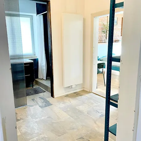 Δωμάτια σε οικογενειακή κατοικία 404 *